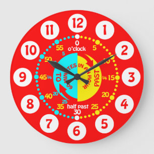 Kinder lernen, die Zeit mit hellroter Wanduhr zu e