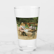 Kinder mit Nachmittagstee im Park