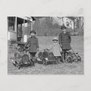 Kinder mit Pedalkraftwagen, 1924 Postkarte