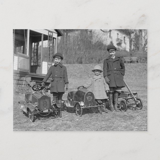 Kinder mit Pedalkraftwagen, 1924 Postkarte (Vorderseite)