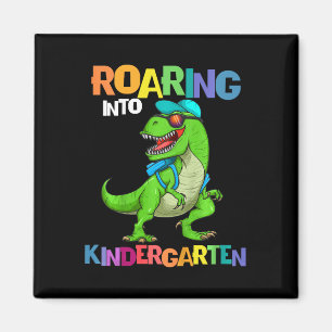 Kinder rotieren in den Kindergarten Dinosaurier T Magnet