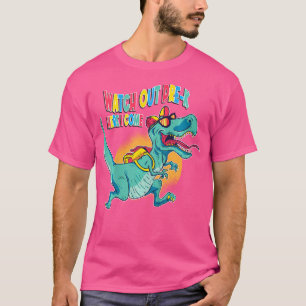Kinder schauen sich vor K an, ich komme Dinosaurie T-Shirt