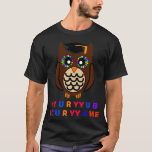 Kinder scheuen Schüssel, frische Schüssel mit Hut, T-Shirt