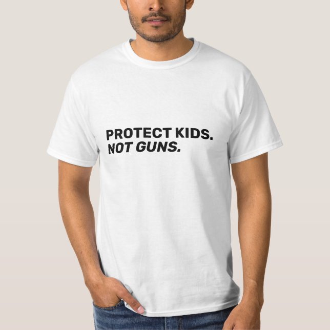 Kinder schützen Nicht Waffen schwarzen Text minima T-Shirt (Vorderseite)