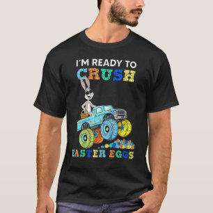 Kinder sind bereit, Ostereier-Kaninchen in einem M T-Shirt