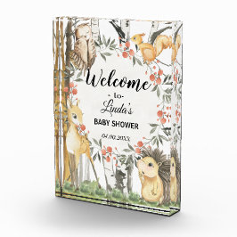 Kinderbücher über Waldbestände und Pflanze in Wäld Fotoblock