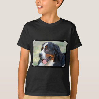 Kinderdunkler T - Shirt-vertikale Schablone - T-Shirt