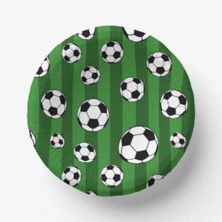 Kinderfußball-Muster auf grünen Streifen Geburtsta Pappteller