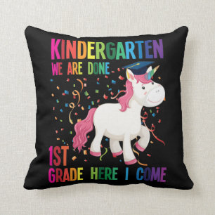 Kindergarten Abschluss Überraschung Erste Klasse  Kissen