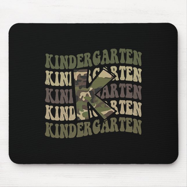 Kindergarten Camouflage Camouflage Boy Teacher Zur Mousepad (Vorne)