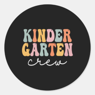 Kindergarten-Crew Retro Groovy Vintage Erster Tag Runder Aufkleber