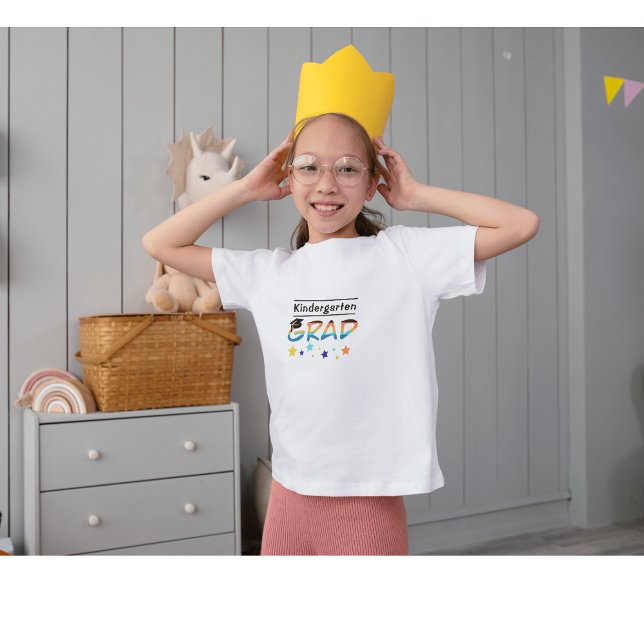 Kindergarten GRAD individuelle Name T-Shirt (Von Creator hochgeladen)