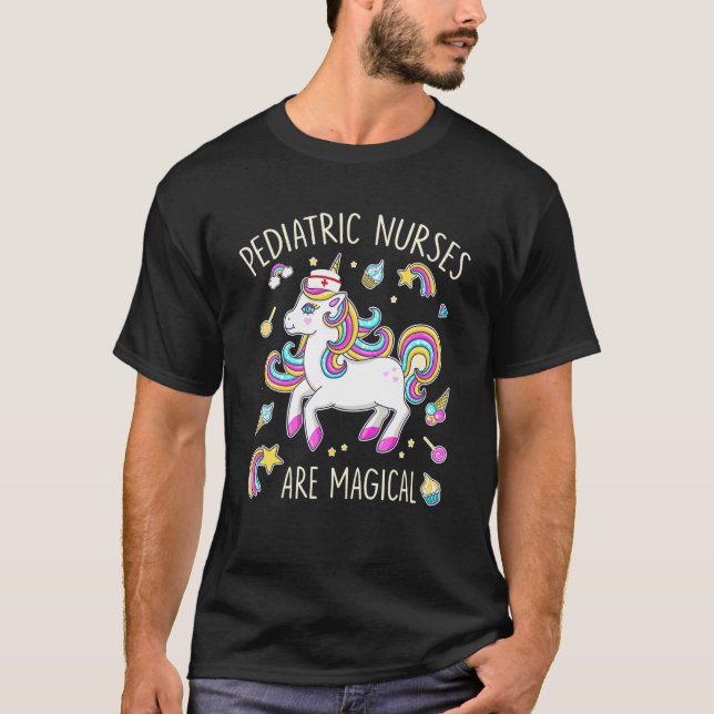 Kindergärten sind magisch funny Nurse Unicorn G T-Shirt (Vorderseite)