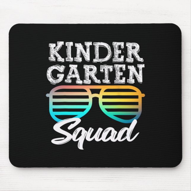 Kindergarten Squad vergnügt Kinder wieder in die S Mousepad (Vorne)