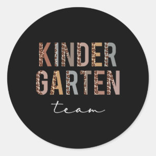 Kindergarten Team Hallo zurück zur Schulempfehlung Runder Aufkleber