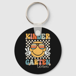 Kindergarten-Team Retro Vintage Zurück zur Schule Schlüsselanhänger