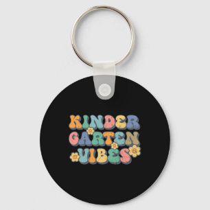Kindergarten Vibes Erster Tag Zurück zur Schule Le Schlüsselanhänger