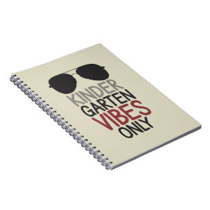 Kindergarten Vibes nur zurück zur Schule Notizblock