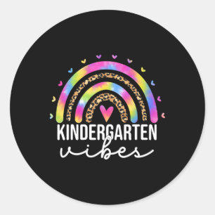 Kindergarten Vibes Tie Dye Leopard Regenbogen Lehr Runder Aufkleber