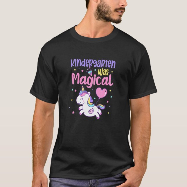 Kindergarten war ein magischer Einhorn-Abschluss T-Shirt (Vorderseite)