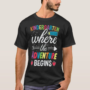 Kindergarten, wo das Abenteuer in S T-Shirt