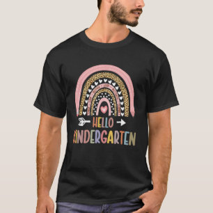Kindergärtnerin Zurück zur Schule Boho Regenbogen T-Shirt