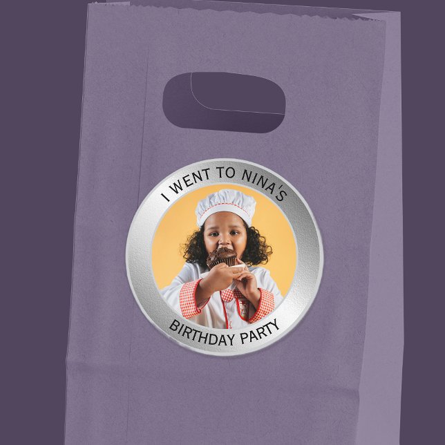 Kindergeburtstagsgast Silber  Runder Aufkleber (Birthday Party Guest Silver)
