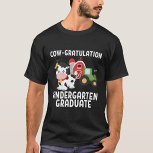 Kindergen Graduate Cow Farm Barnyard Tractor Gradu T-Shirt
