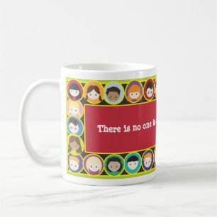 Kindergesichts-Diversity-Lehrer personifizieren Tasse