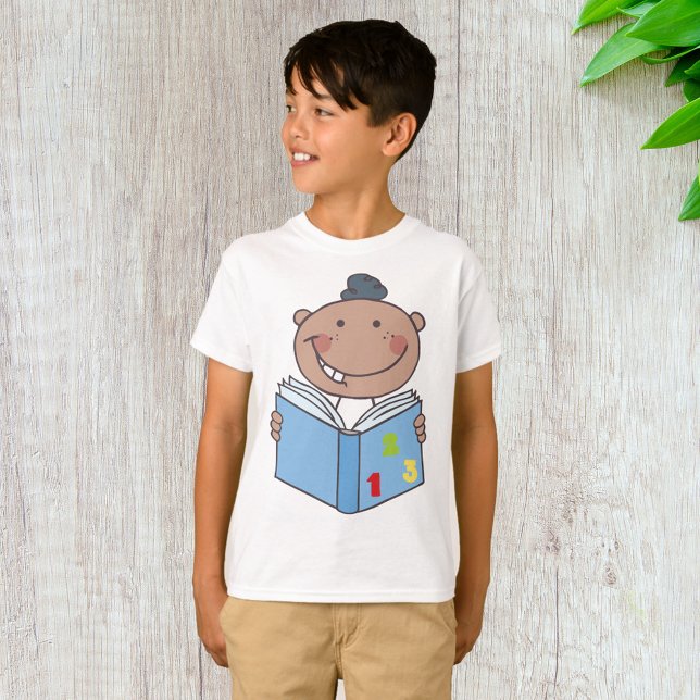 Kinderlesen eines Mathematikbuchs T-Shirt (Von Creator hochgeladen)