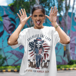 Kinderlose Katzenfrau für Kamala T-Shirt