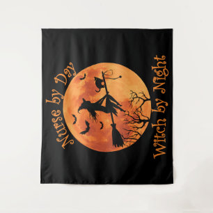 Kindermädchen an Tag Hexe an Nacht Weihnachtsfeier Wandteppich