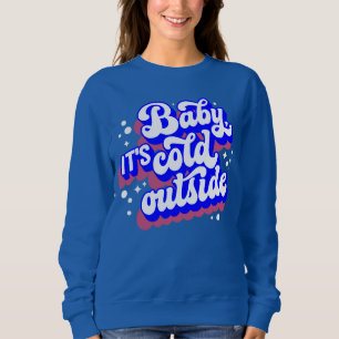 Kindermädchen, kalt draußen im Winter. Sweatshirt