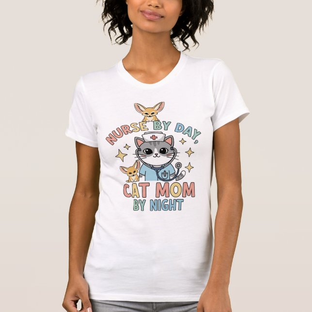 Kindertagesstätte, Katze-Mama nach Nacht - Niedlic T-Shirt (Vorderseite)