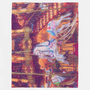 Kindheitstraum - alte Pferdekleider Fleecedecke