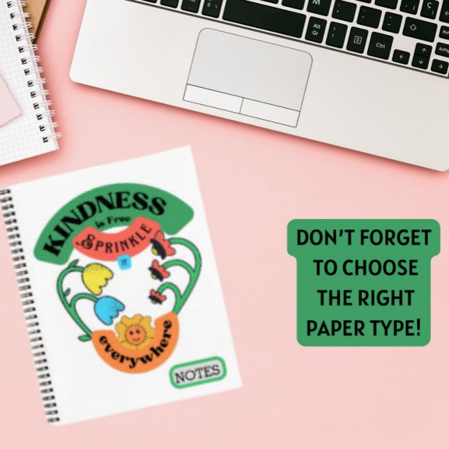 KINDITÄT IST FREI-FREUNDLICHKEIT RETRO-STIL NOTIZBUCH (KINDNESS IS FREE AFFIRMATION RETRO STYLE NOTEBOOK)