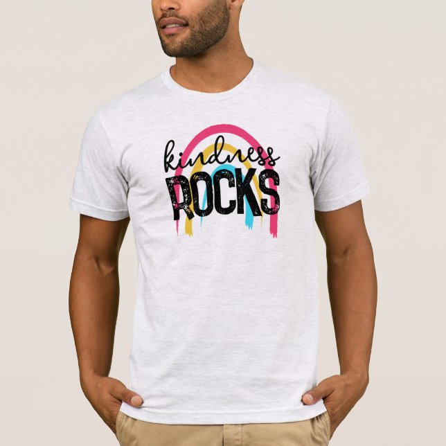 Kindness Rocks Rainbow T-Shirt (Vorderseite)