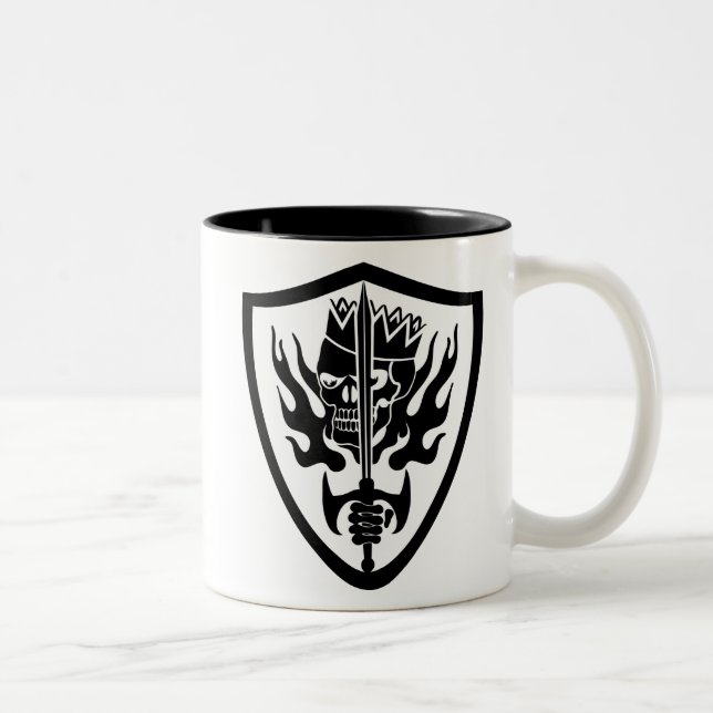 King Skull Flam Shield Zweifarbige Tasse (Rechts)