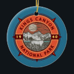 Kings Canyon National Park Mule Deer Retro Compass Keramik Ornament<br><div class="desc">Kings Canyon Vektorgrafik Design. Der Park ist bekannt für seine riesigen Sequoia-Bäume,  insbesondere den gigantischen Grant-Baum in Grant Grove.</div>
