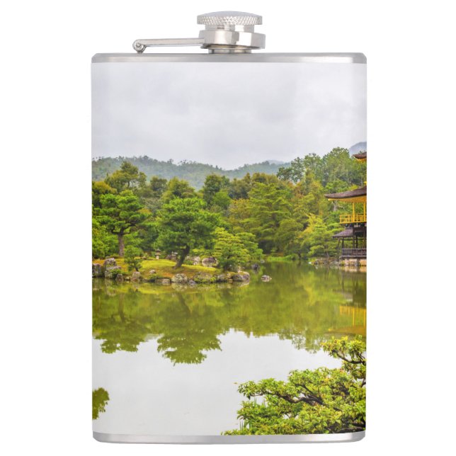 Kinkaku-ji oder Goldener Pavillon und Teich, Kyoto Flachmann (Vorderseite)