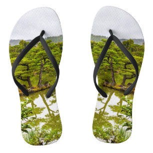Kinkaku-ji oder Goldener Pavillon und Teich, Kyoto Flip Flops
