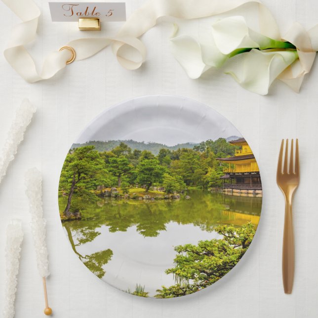 Kinkaku-ji oder Goldener Pavillon und Teich, Kyoto Pappteller (Hochzeit)