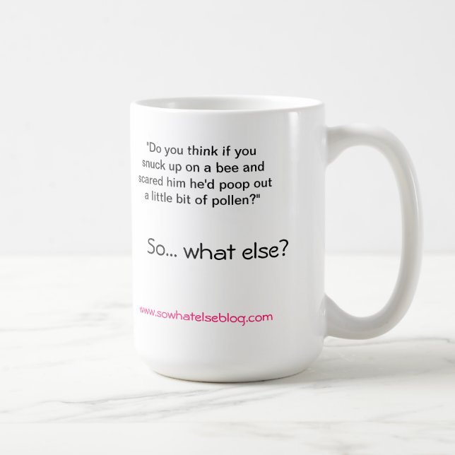 Kira in der Auto Bienen-Blütenstaub-Tasse Tasse (Rechts)