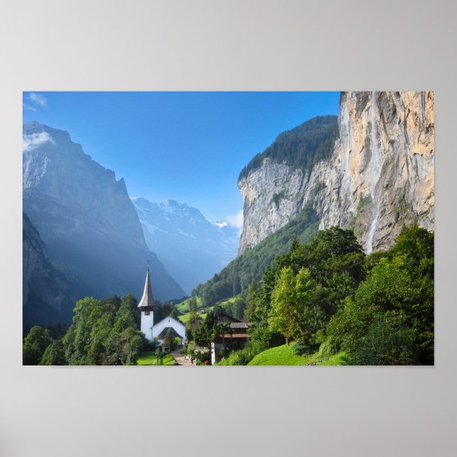 Kirche in Lauterbrunnen, Schweiz Poster (Vorne)