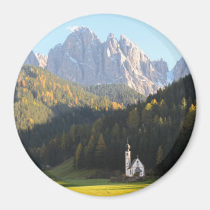Kirche mit Dolomitgebirgsrundem Magneten Magnet