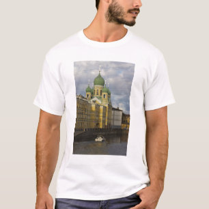 Kirche St. Isidor Jurjewski & N. Chudotvorets T-Shirt