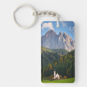 Kirche vor den Dolomiten in Italien Schlüsselanhänger