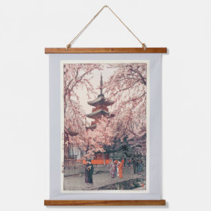 Kirschblüten im Ueno-Park, Yoshida Wandteppich Mit Holzrahmen