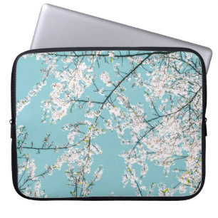 Kirschblüten: Türkisfarbener Trend Laptopschutzhülle