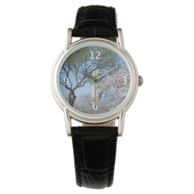 Kirschblüten und das Washington Monument in DC Armbanduhr (Vorderseite)